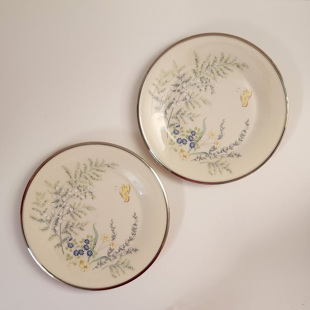 Set of 2 Lenox Cinderella Newer Platinum Trim Dinner Plates Excellent Condition